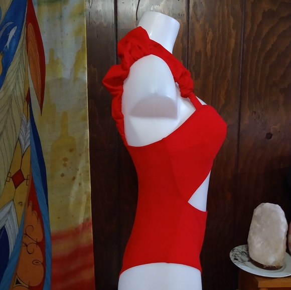 Size S NWOT red one piece cutout swimsuit - Picture 14 of 15